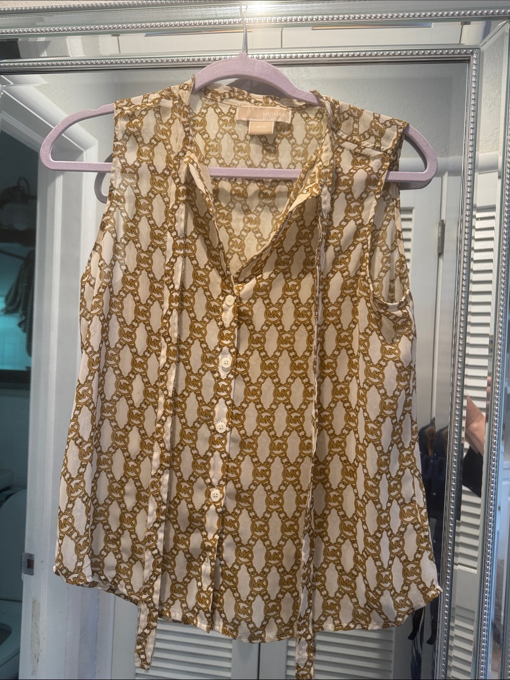 MICHAEL Michael Kors Sleeveless Chain-Print Blouse in Cream and Gold